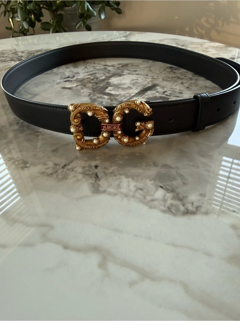 Dolce & Gabbana Black Leather Belt with Gold Pearl-Embellished 'DG' Buckle - Picture 6 of 11